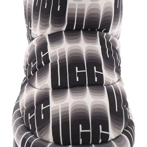 SOLD-UGG wavelength classic boot - Picture 4 of 7